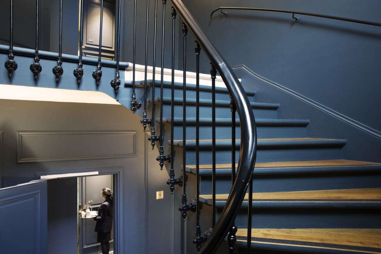 Hotel Le Marianne - stairs